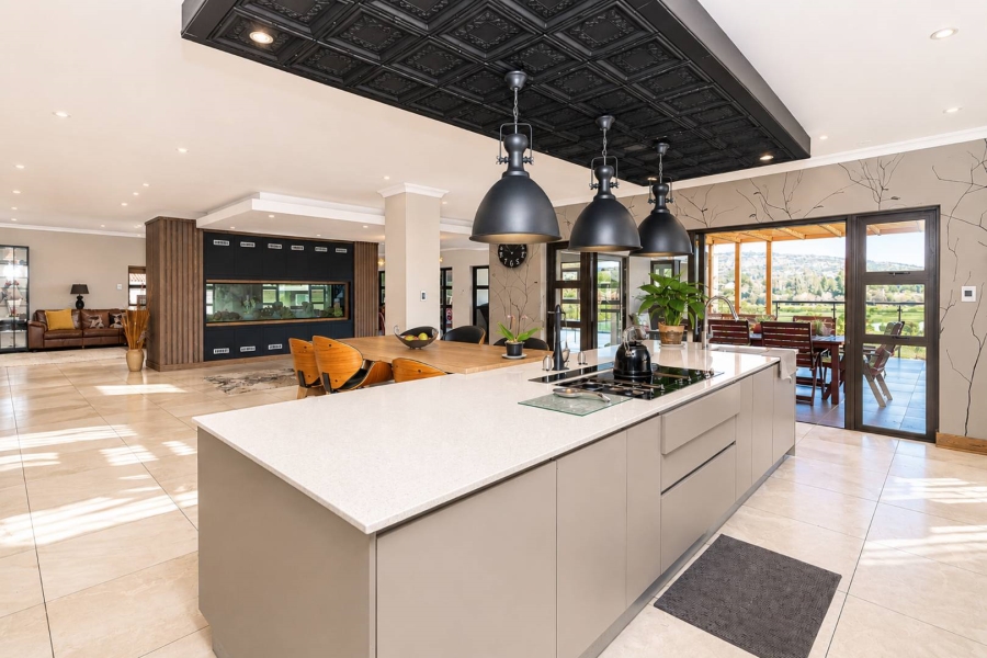 6 Bedroom Property for Sale in Birdwood Estate North West